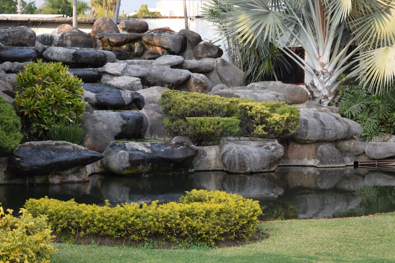 paysagiste-ST PAUL DE VENCE-min_garden-green-rock-natural-landscape-wall-grass-1613997-pxhere.com